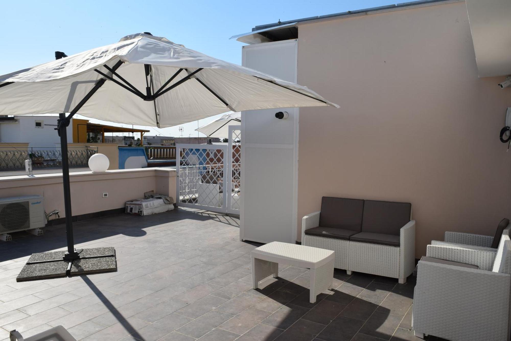 Domus Al Corso Con Servizio B&B Canosa di Puglia Exterior photo