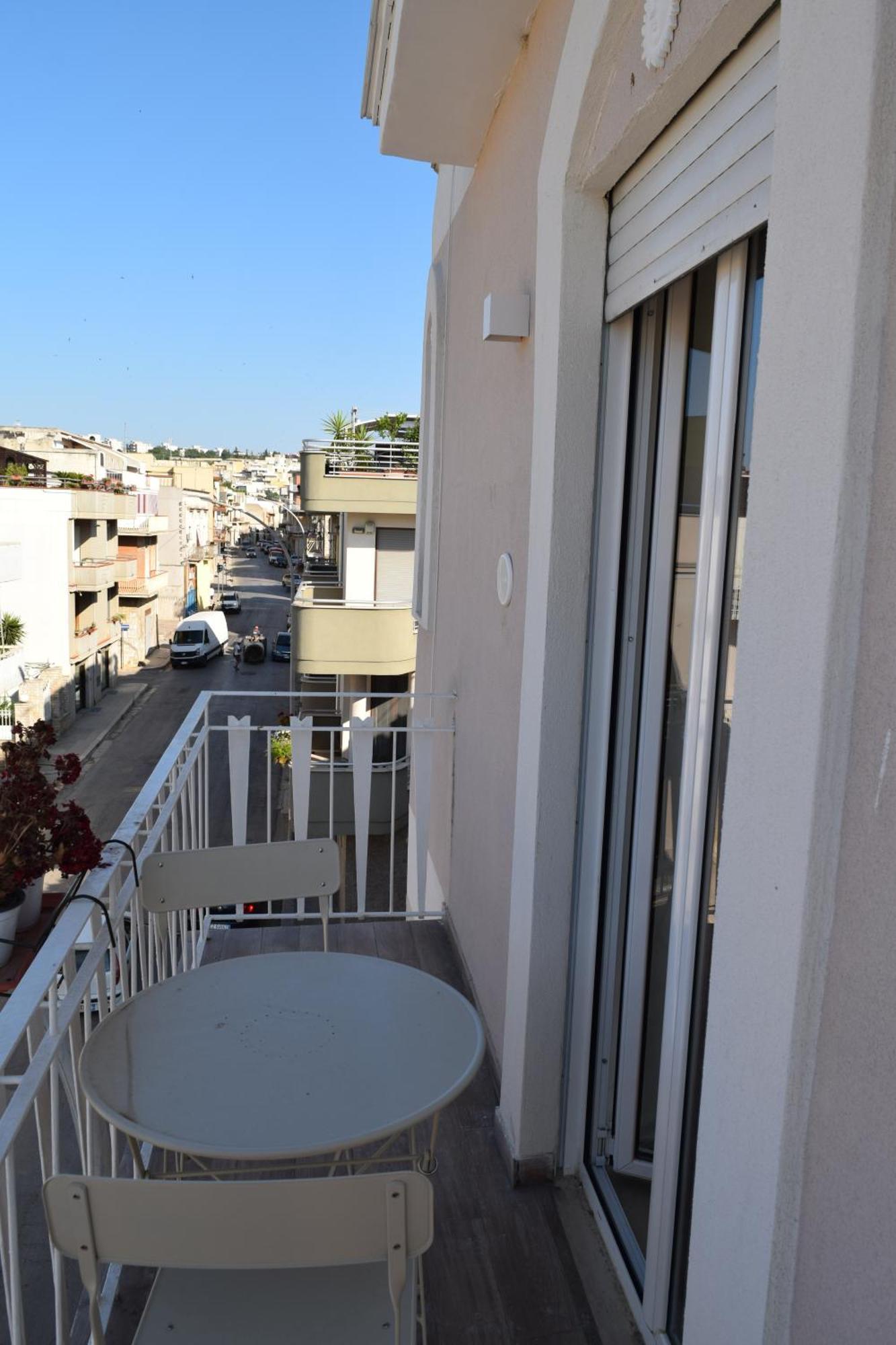Domus Al Corso Con Servizio B&B Canosa di Puglia Exterior photo