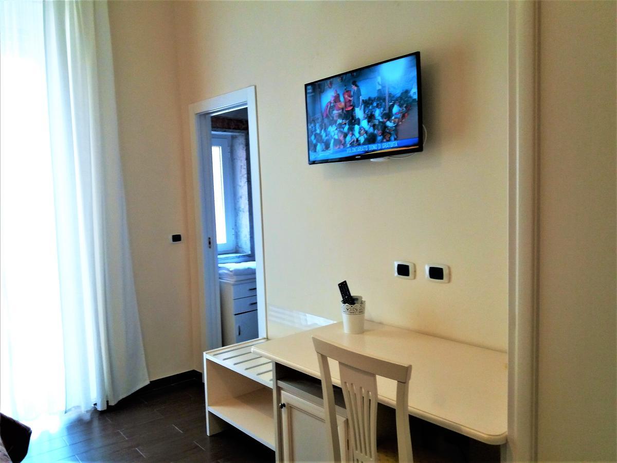 Domus Al Corso Con Servizio B&B Canosa di Puglia Exterior photo